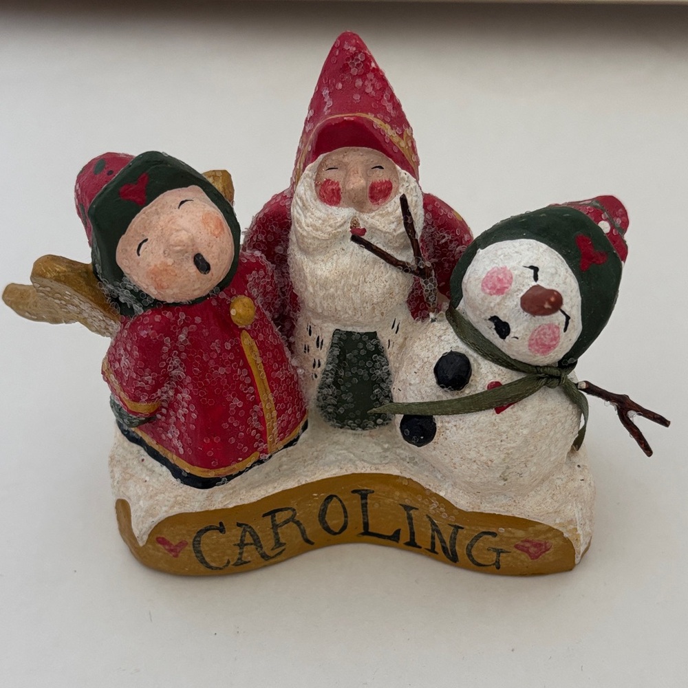 House of Hatten Caroling Angel Santa Snowman D.‎ Calla Figurine Heart Beats 1998